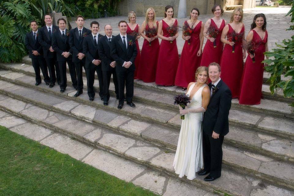 The couple with the bridesmaids and groomsmen