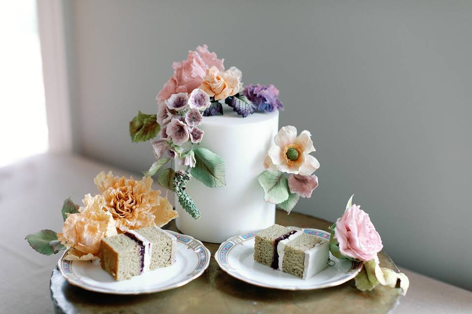 Micro wedding cake