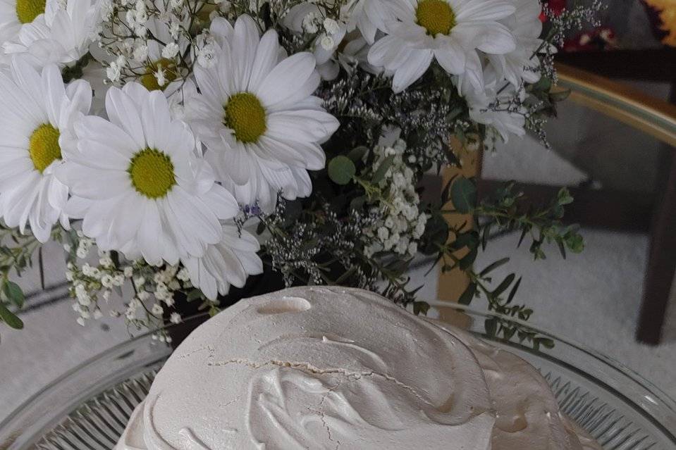 Layered Pavlova Cake