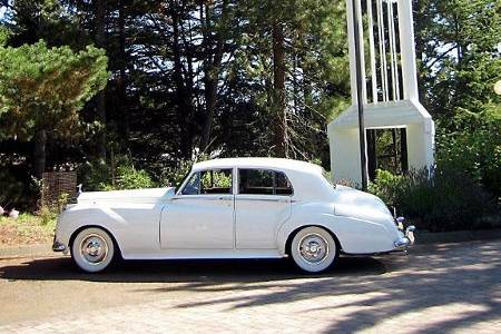 The couples get away car is ready!