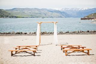 Your Lake Chelan Wedding