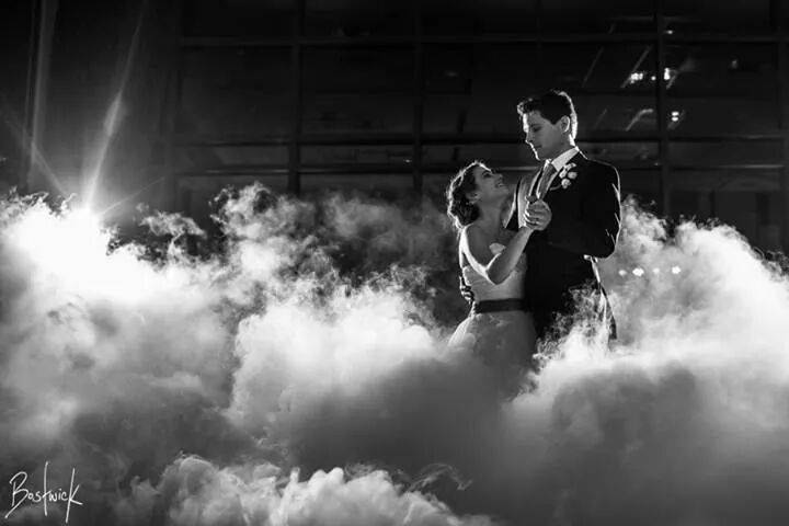Wedding dance with the smoke effect