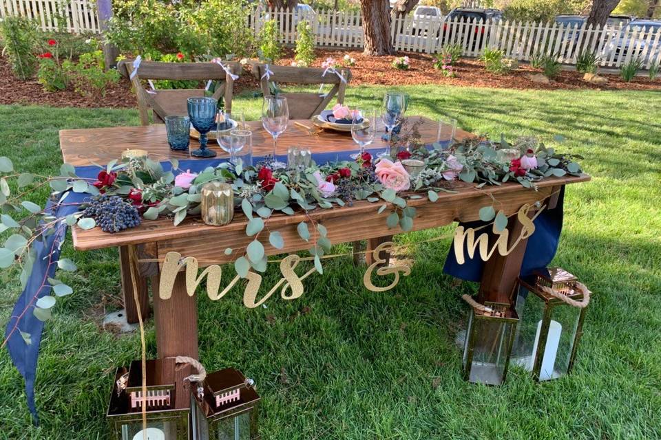 Old Country Sweetheart table