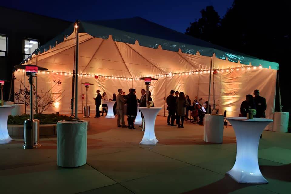 Tent with lighting