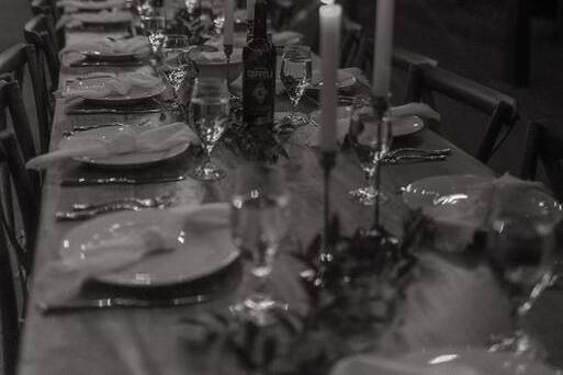 Tablescape in black and white