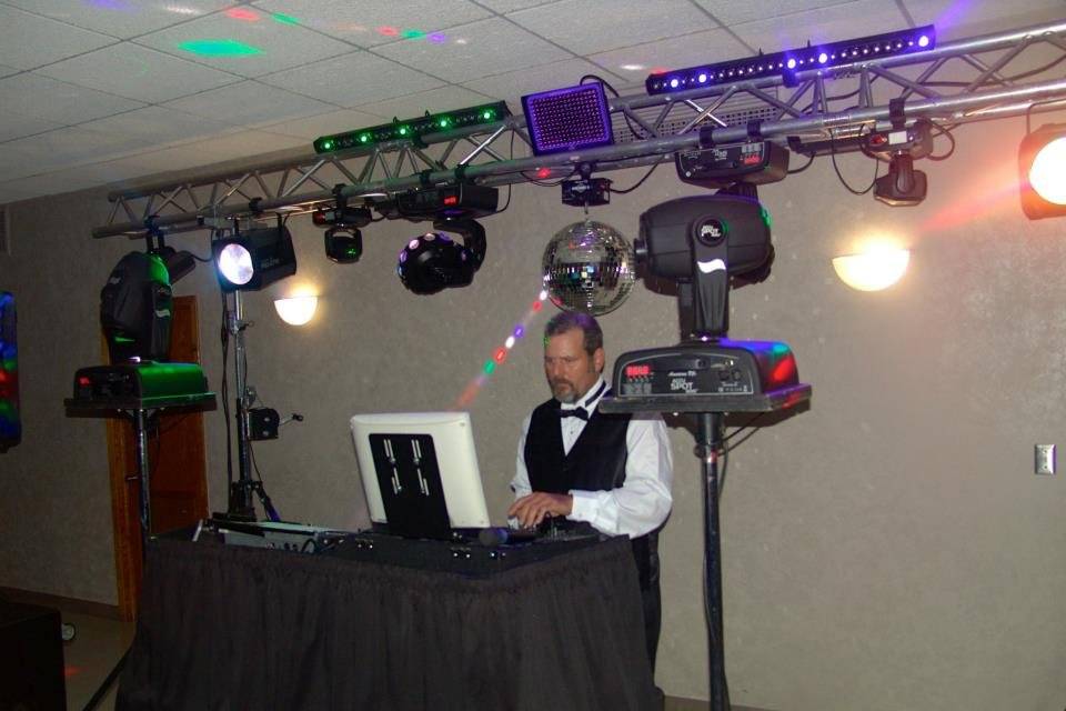 BUTLER PRODUCTIONS WEDDING DJs