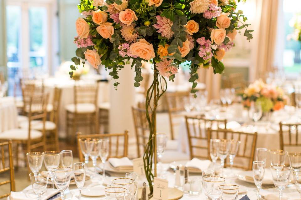 Table set-up with centerpiece