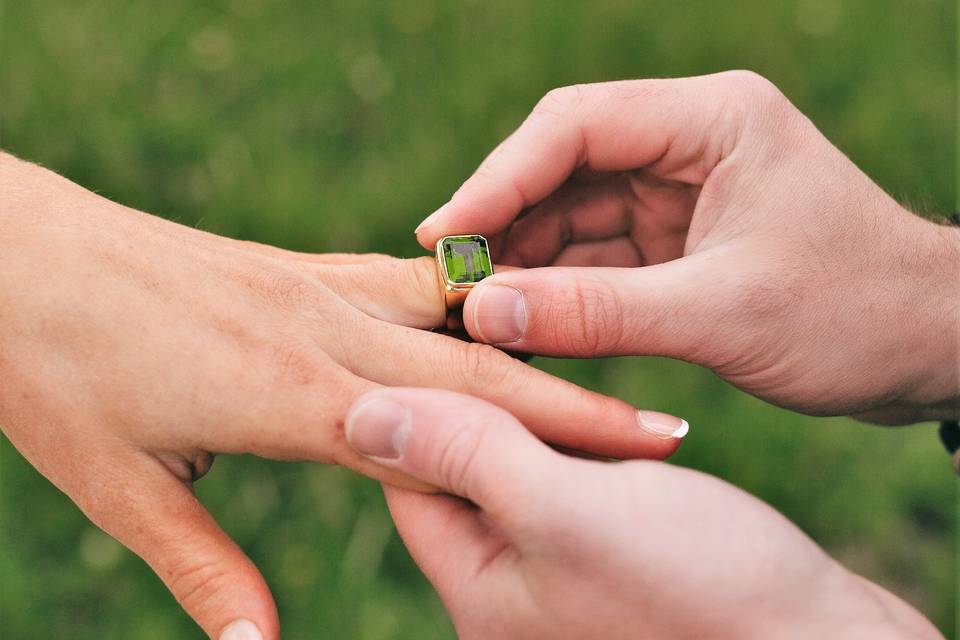 18K Peridot Ring