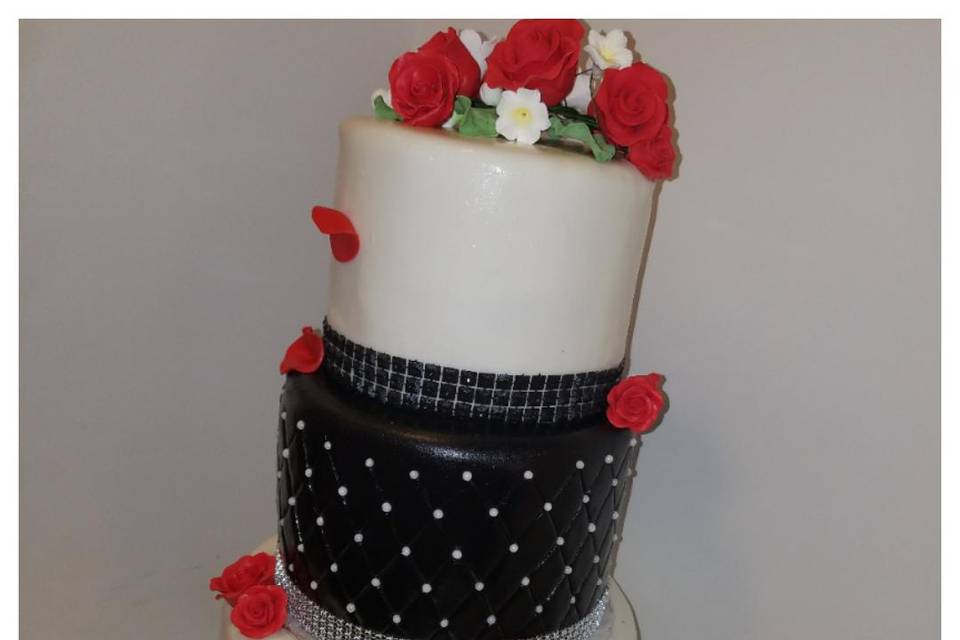 Black & White Wedding Cake