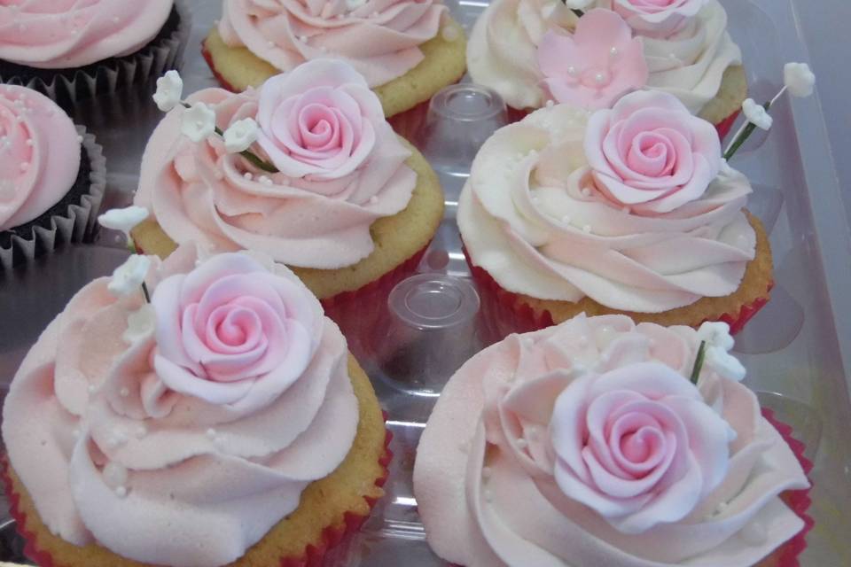 Rose Wedding Cupcakes
