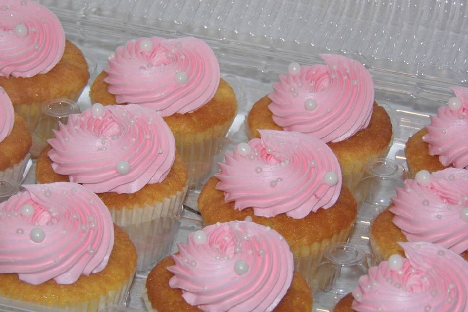 Beautiful Pink Swirl Cupcakes