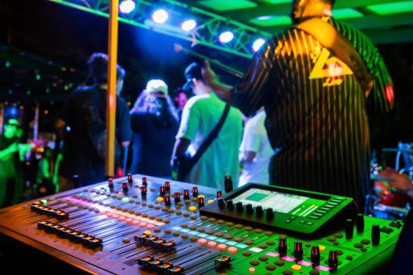 Oahi Entertainment