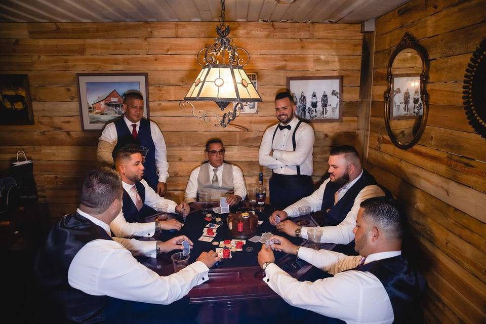 Groom Saloon
