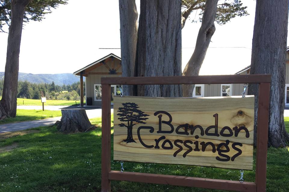 Bandon Crossings is a scenic and interesting golf course
