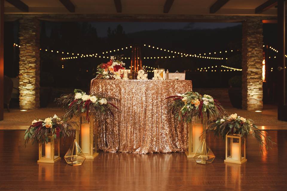 Sweetheart table setup