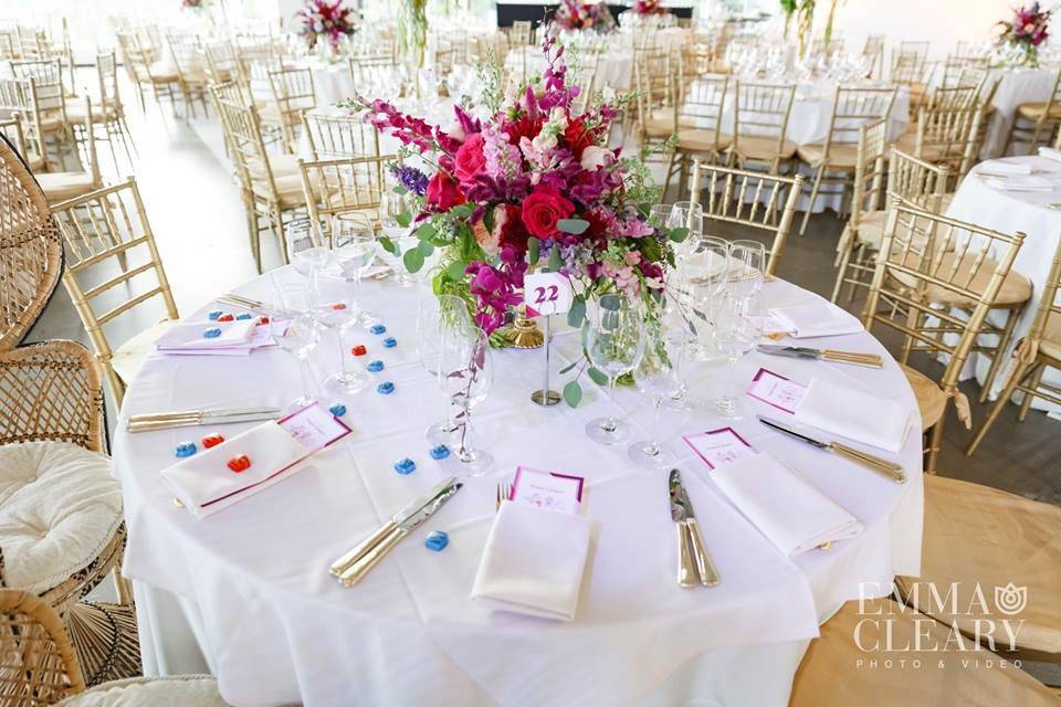 Table arrangement