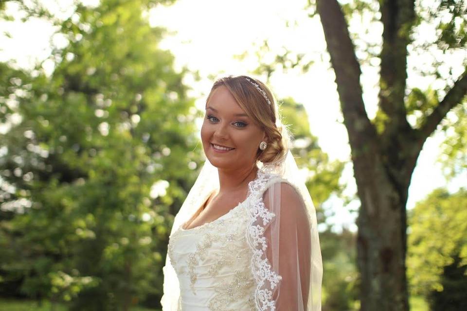 Makeup: Beauty by KaitlynPhoto: Pear Weddings