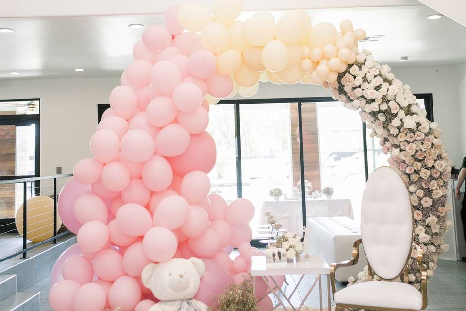 Balloon & Floral Arch