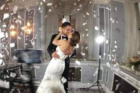 Capturing a kiss