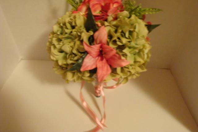 Angelique's Floral & Gifts