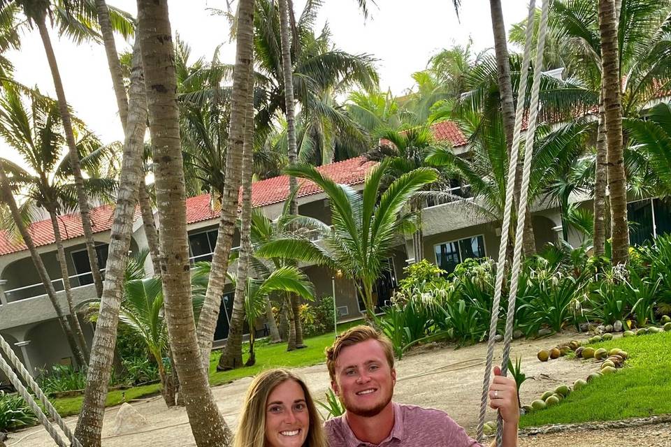 Honeymoon beach swing