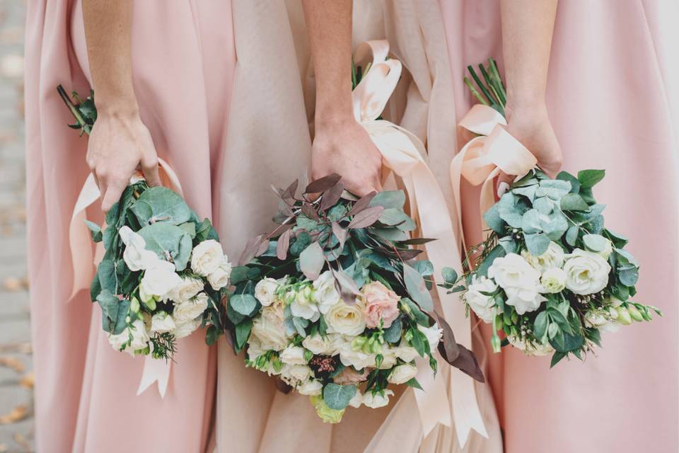 Bridesmaids bouquets