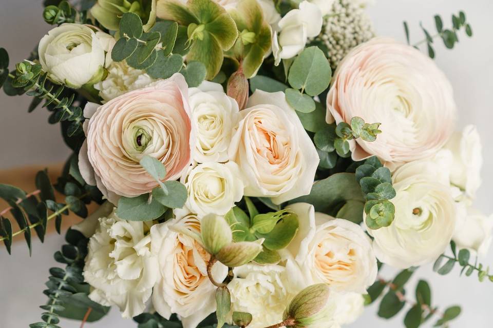 Classic bridal flowers