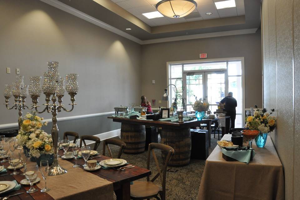 Smaller Meeting Rooms are available for Engagement Parties Bridal Showers, Rehearsal Dinners, or Bride & Groom Suites. The 3 Rooms can be opened up to make a larger event space.