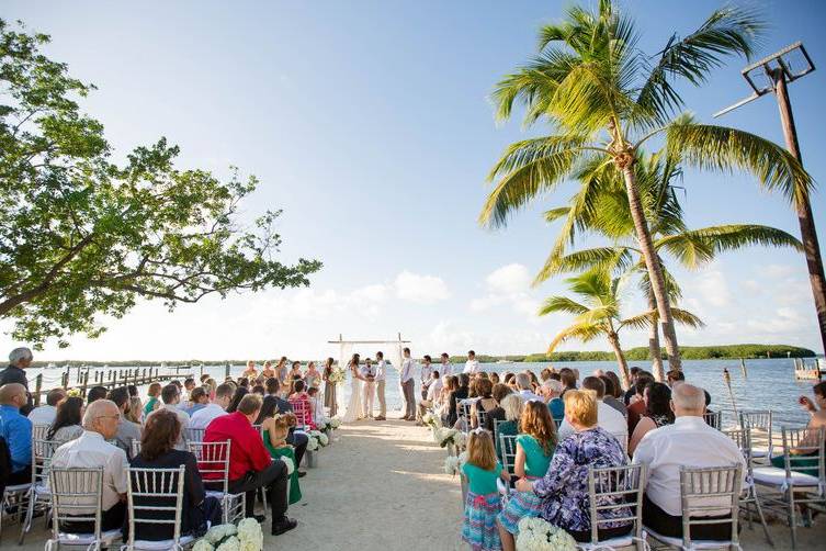 Wedding ceremony - Coconut Palm Inn