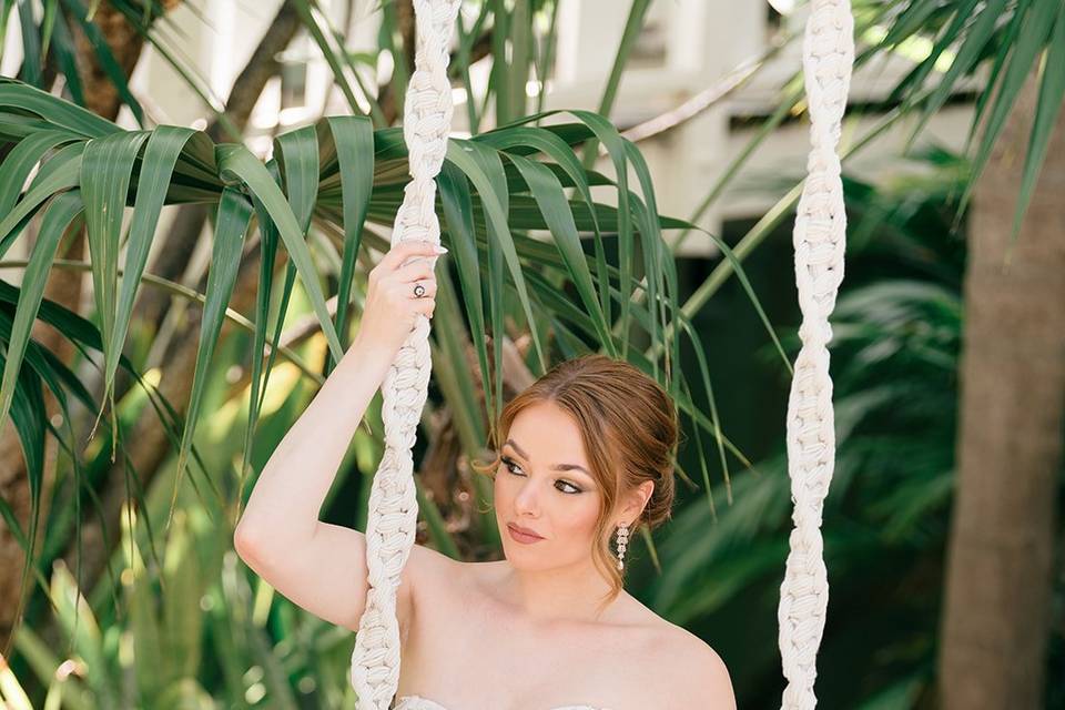 Swing, Monica Sheehan Photo