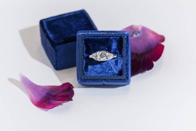 Antique Art Deco Ring
