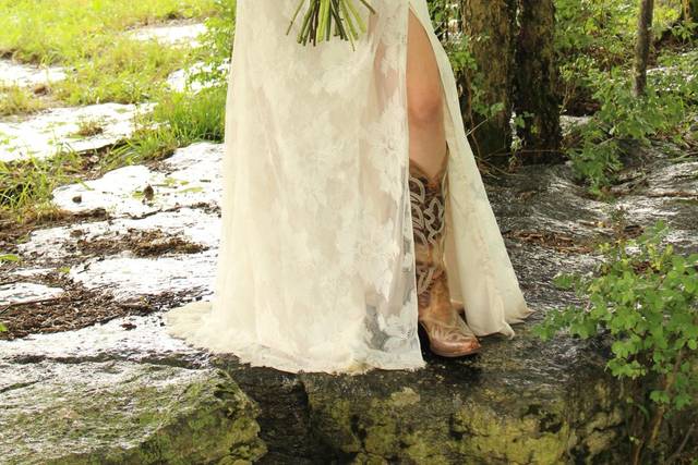 Bride with cowboy boots