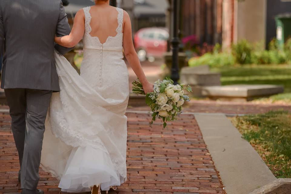 The newlyweds | Photo by: Digital Galleria Designs