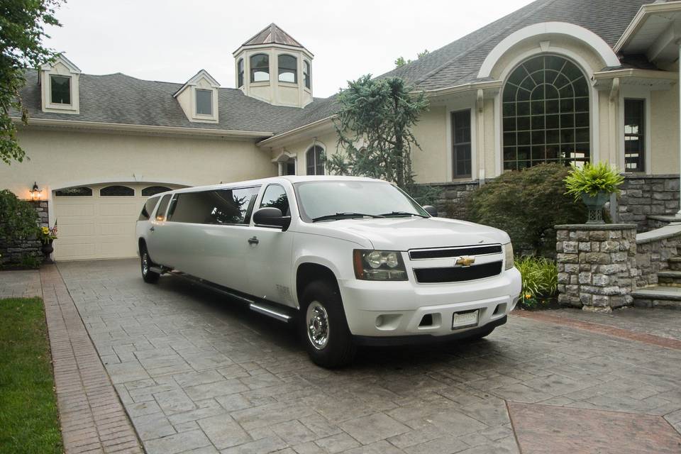 First Class Luxury Limos