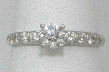Square diamond studded ring