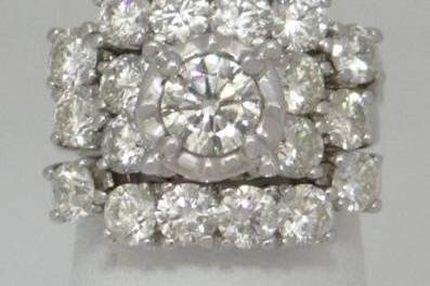 Gold and silver diamond ring
