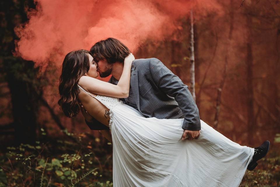 Engagement photoshoot with smoke bomb
