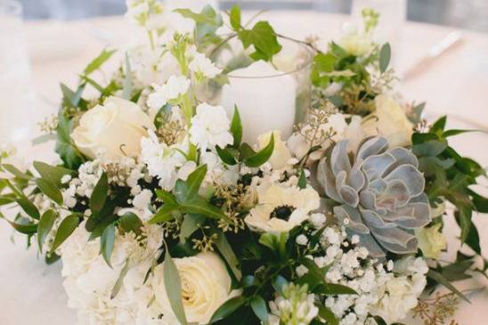 Centerpiece with succulents