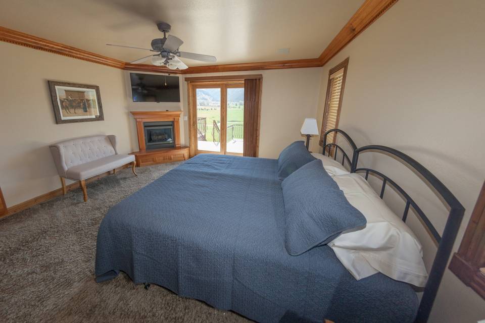 Main lodge master bedroom