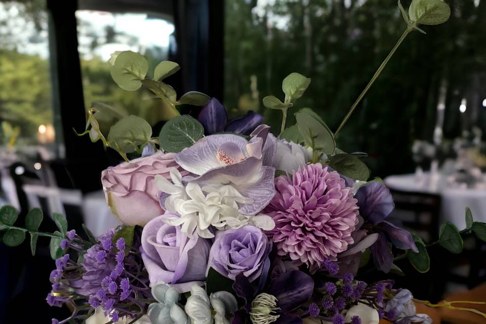 Purple vase+ arrangement