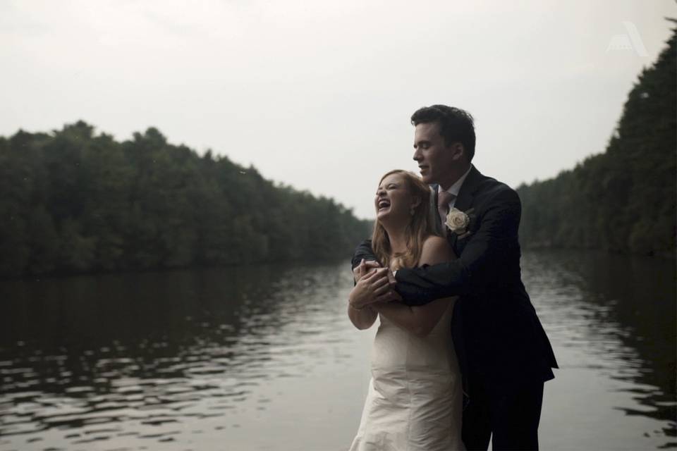 Wisconsin Dells Wedding - Lakeside Lovers