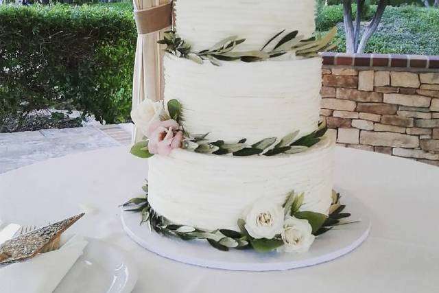 Rustic Swipe with greenery
