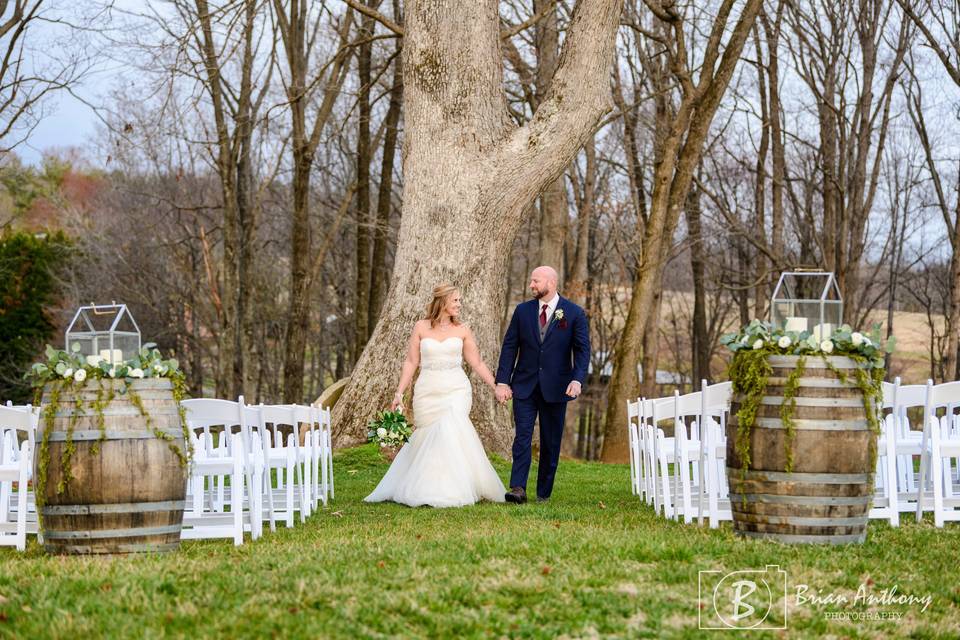 Wedding under the oaks