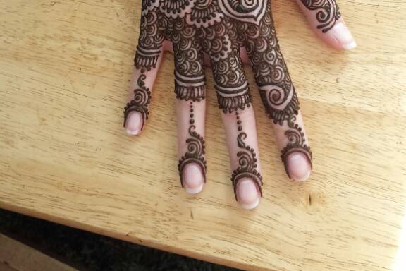 Unnati'Z Mehndi Henna Art