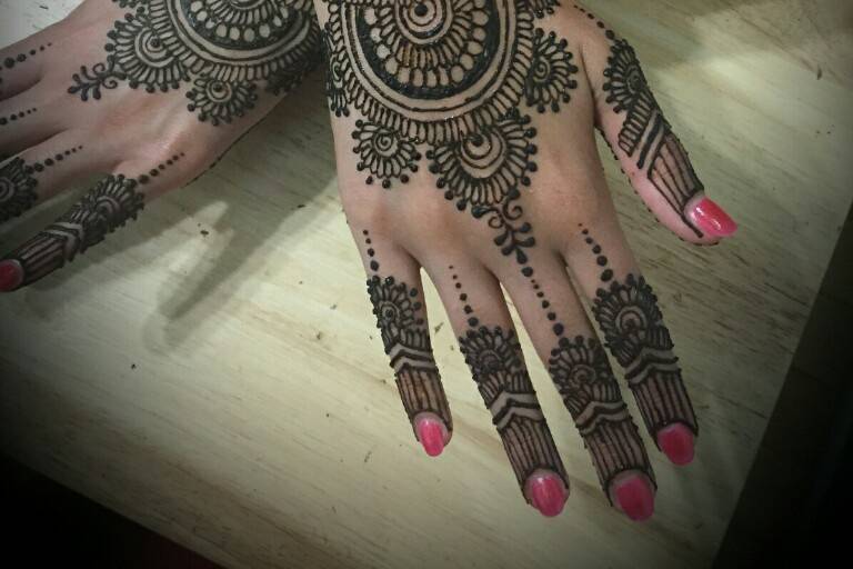 Unnati'Z Mehndi Henna Art