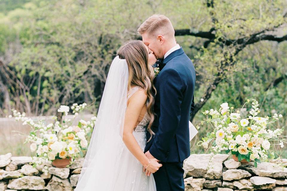 Ceremony site kisses