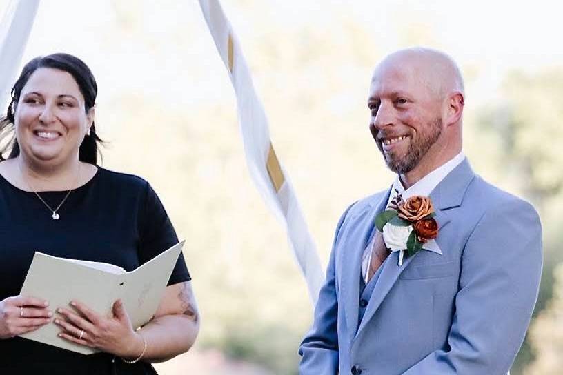 Andrea officiant