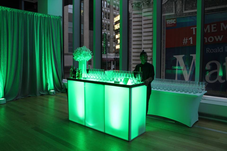 LED Light-Up Bar