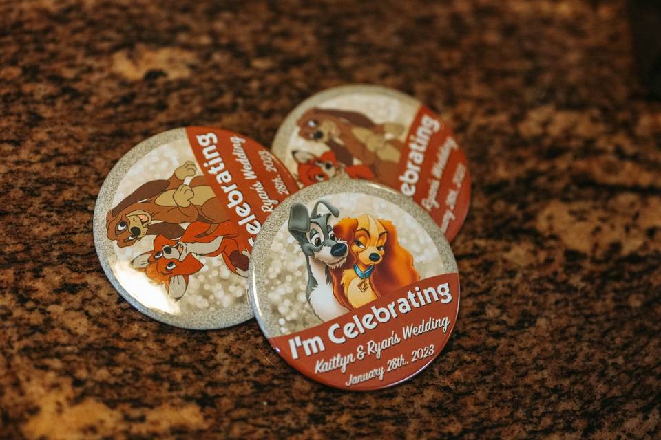 Custom buttons for guests