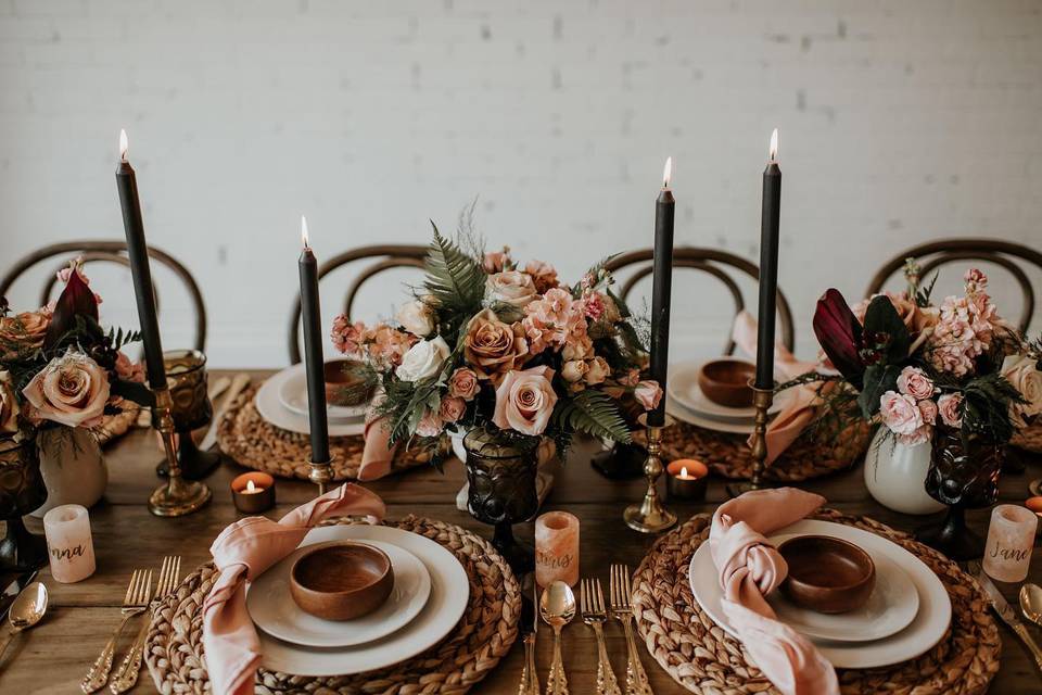 Pretty Little Vintage Co.